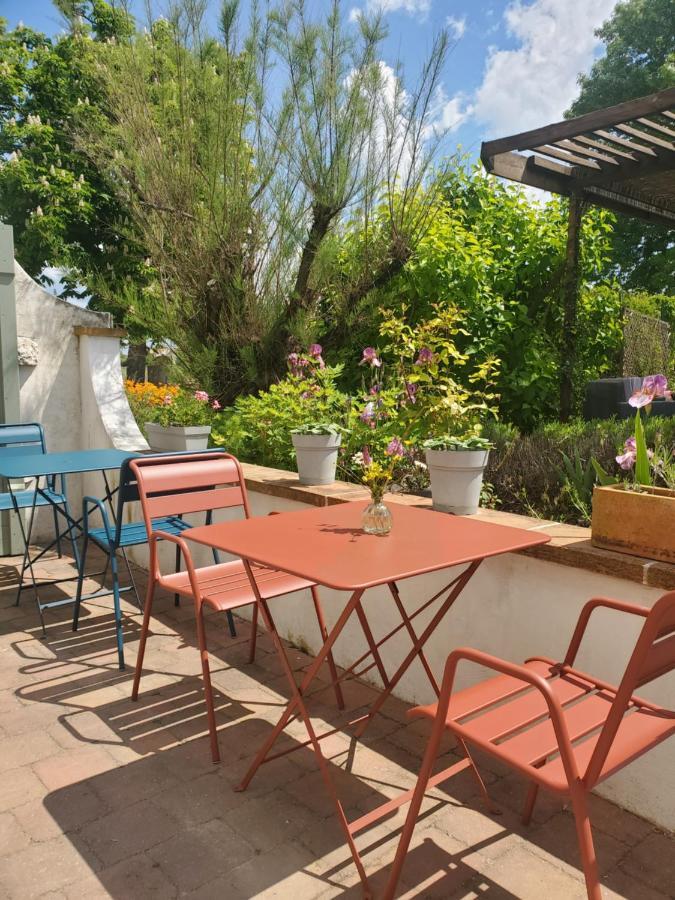 Au Mas De Janita Hotel Cahuzac-sur-Vère Екстериор снимка